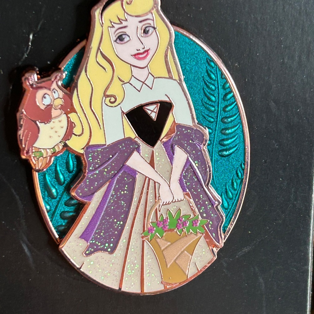 Pink a la Mode Briar Rose Pin Sleeping Beauty Disney - Picture 2 of 5
